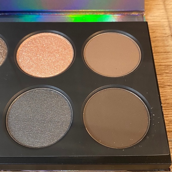 Bobbi Brown Smoke & Metals Eye Shadow Palette - Picture 3 of 4